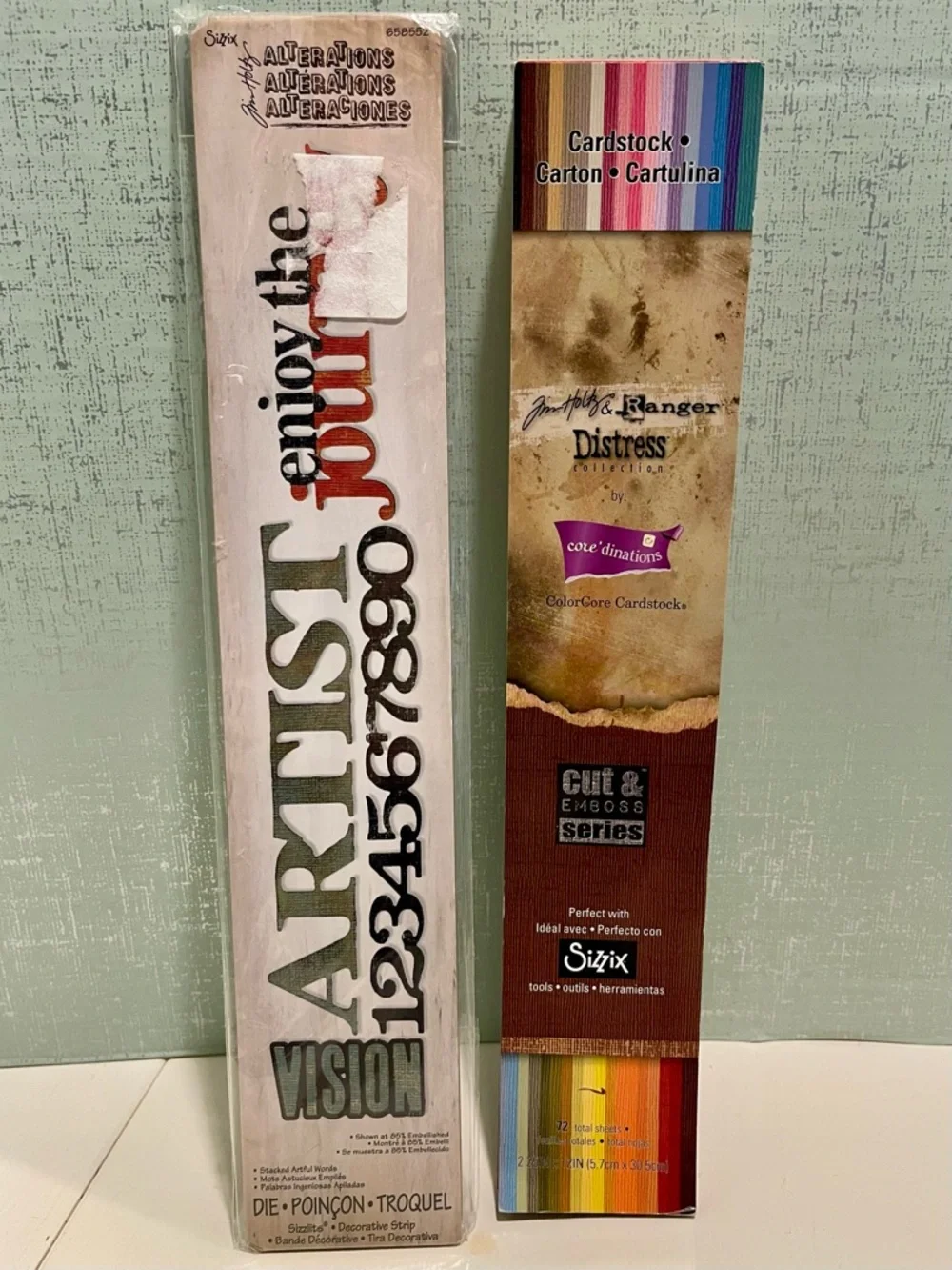 NWT TIM HOLTZ SIZZIX ARTIST STACKED WORDS DIE AND CORE DINATIONS PAPER BUNDLE
